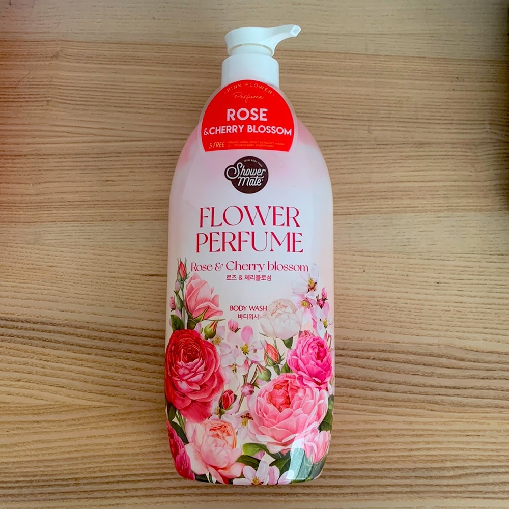 New Flower Perfume Body Wash Rose & Cherry blossom